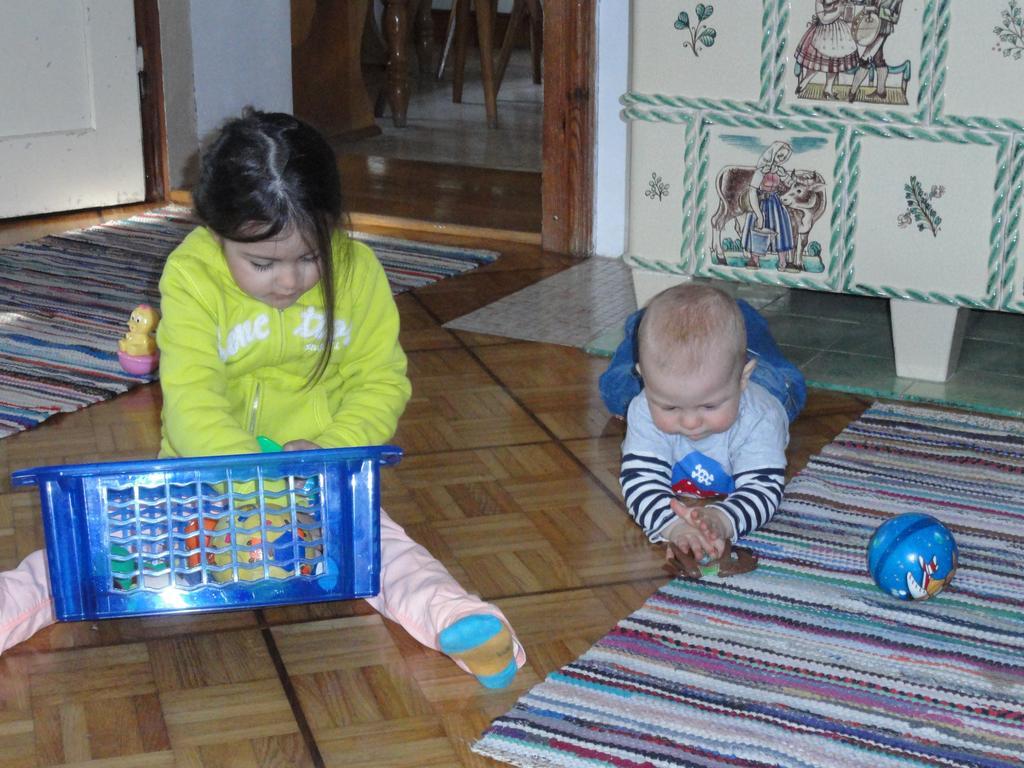Baby- Und Kinderhof Aicherbauer Seeham Dış mekan fotoğraf