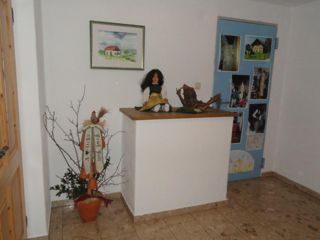 Baby- Und Kinderhof Aicherbauer Seeham Oda fotoğraf
